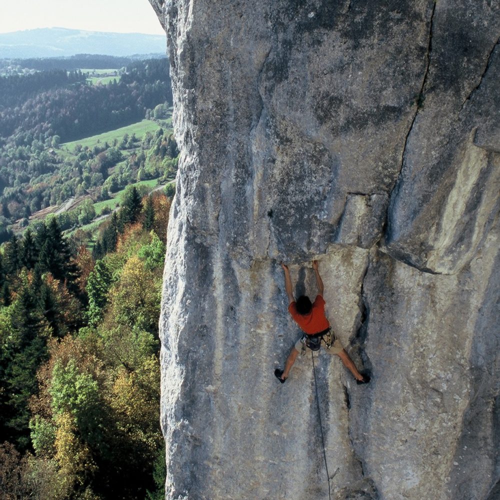 escalade falaise la cendrée pays horloger doubs jura topo 