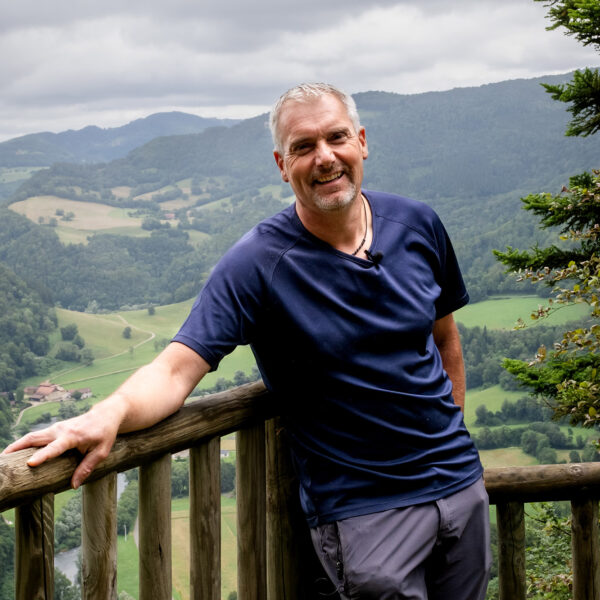 Portrait Patrick Bruot, randonnée point de vue accompagnateur