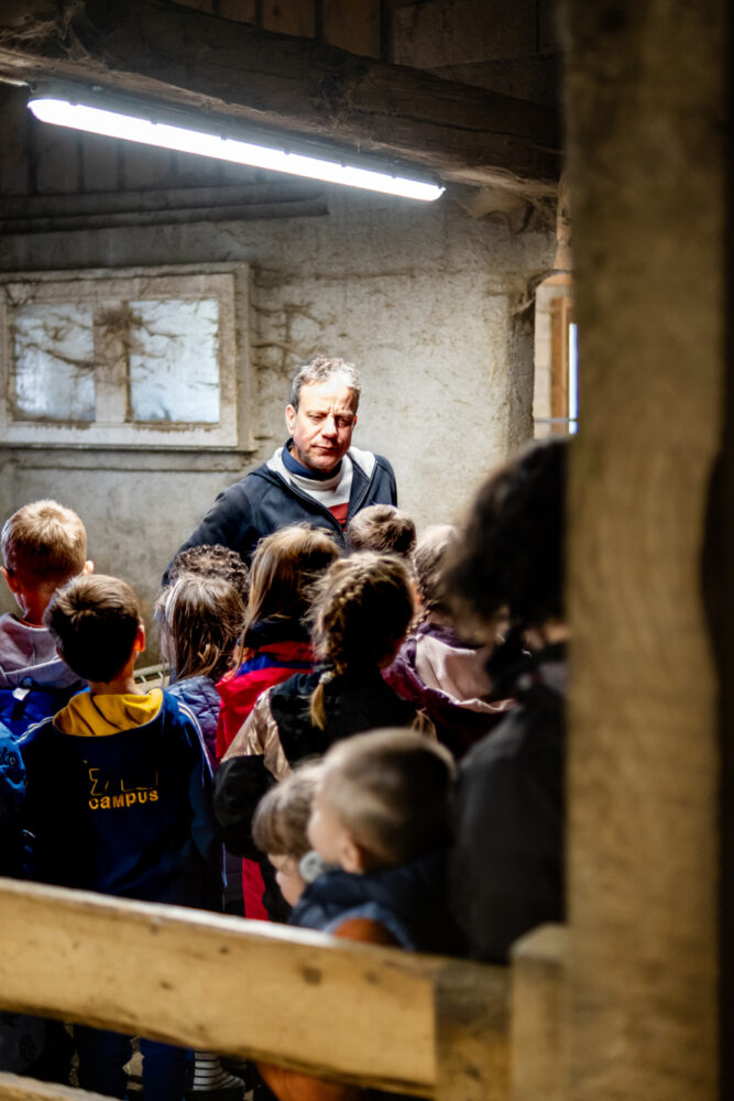 Dominique Rondot ferme Barboux étable enfants pays horloger